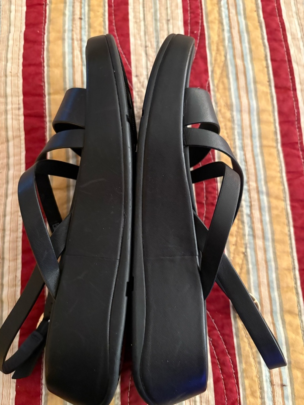 Fitflop Black Leather Crossover Strap Sandals - Picture 3 of 5